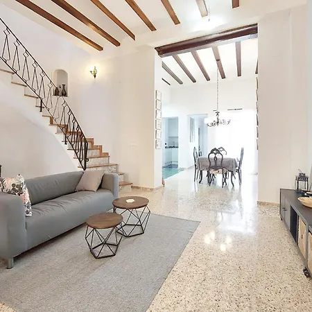 Increíble Casa De 3 En Llaurí