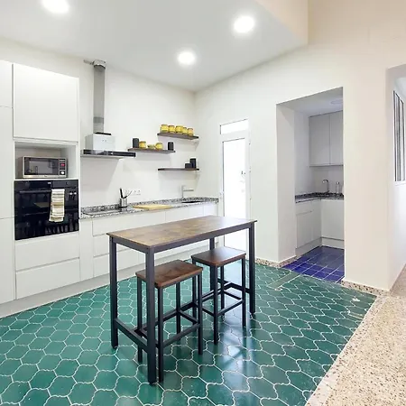 3 Bedroom Amazing In Ferienhaus Llaurí