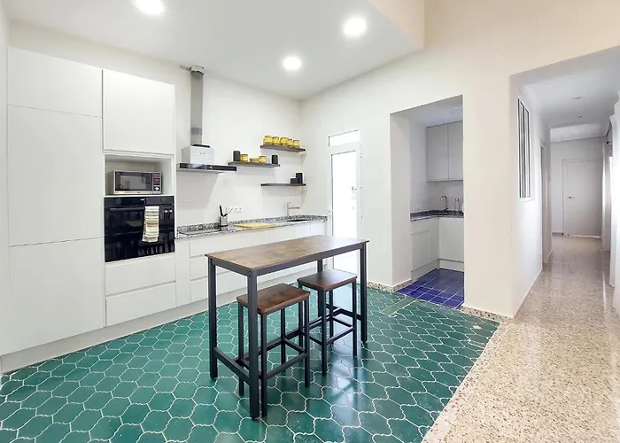 Gorgeous In With Wifi Holiday home Llauri