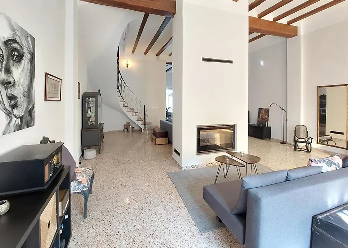 Gorgeous In With Wifi Holiday home